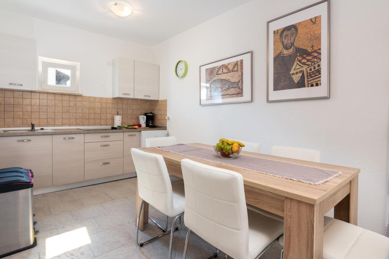 Apartments Oliva Пореч Экстерьер фото