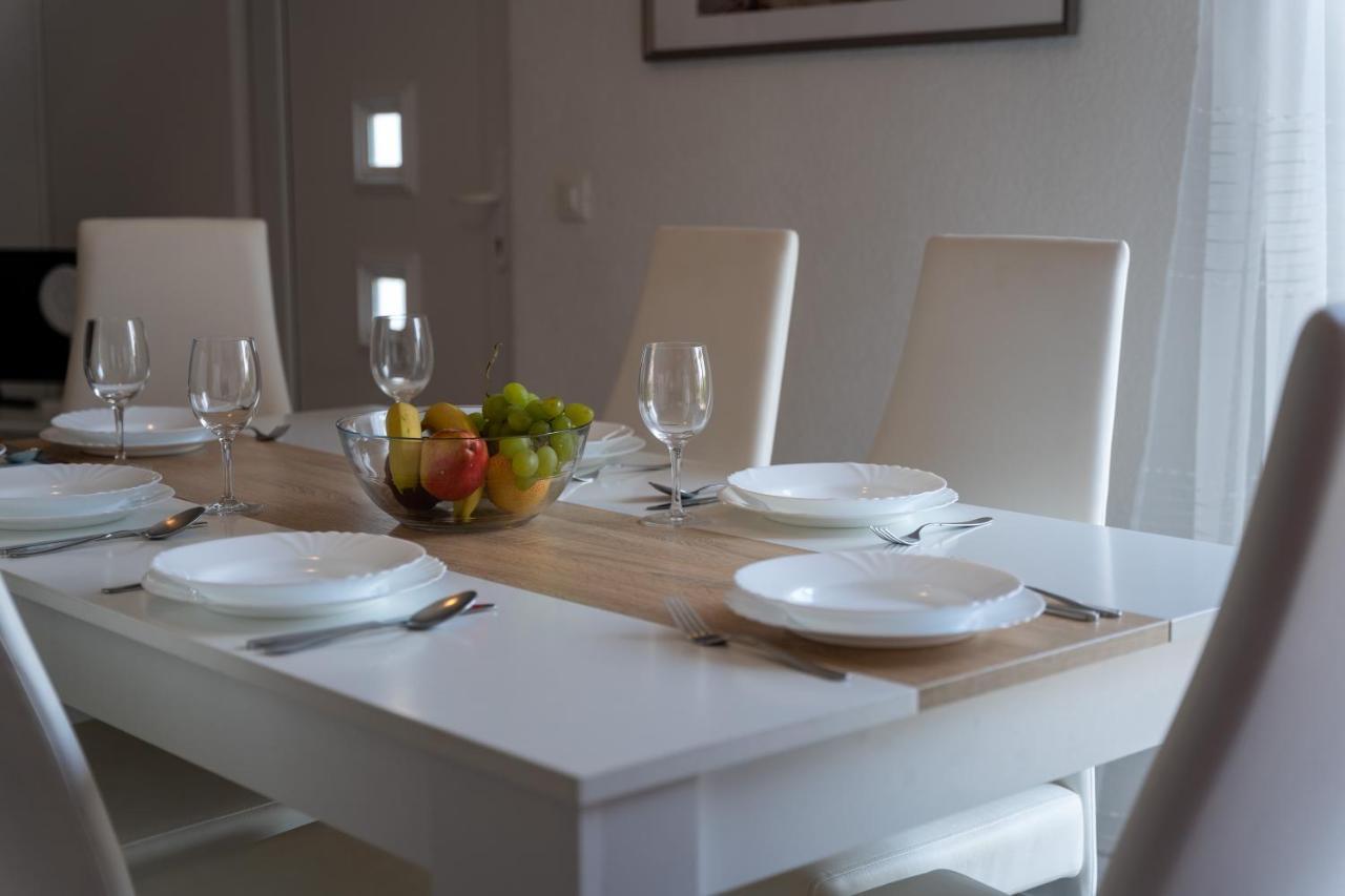 Apartments Oliva Пореч Экстерьер фото