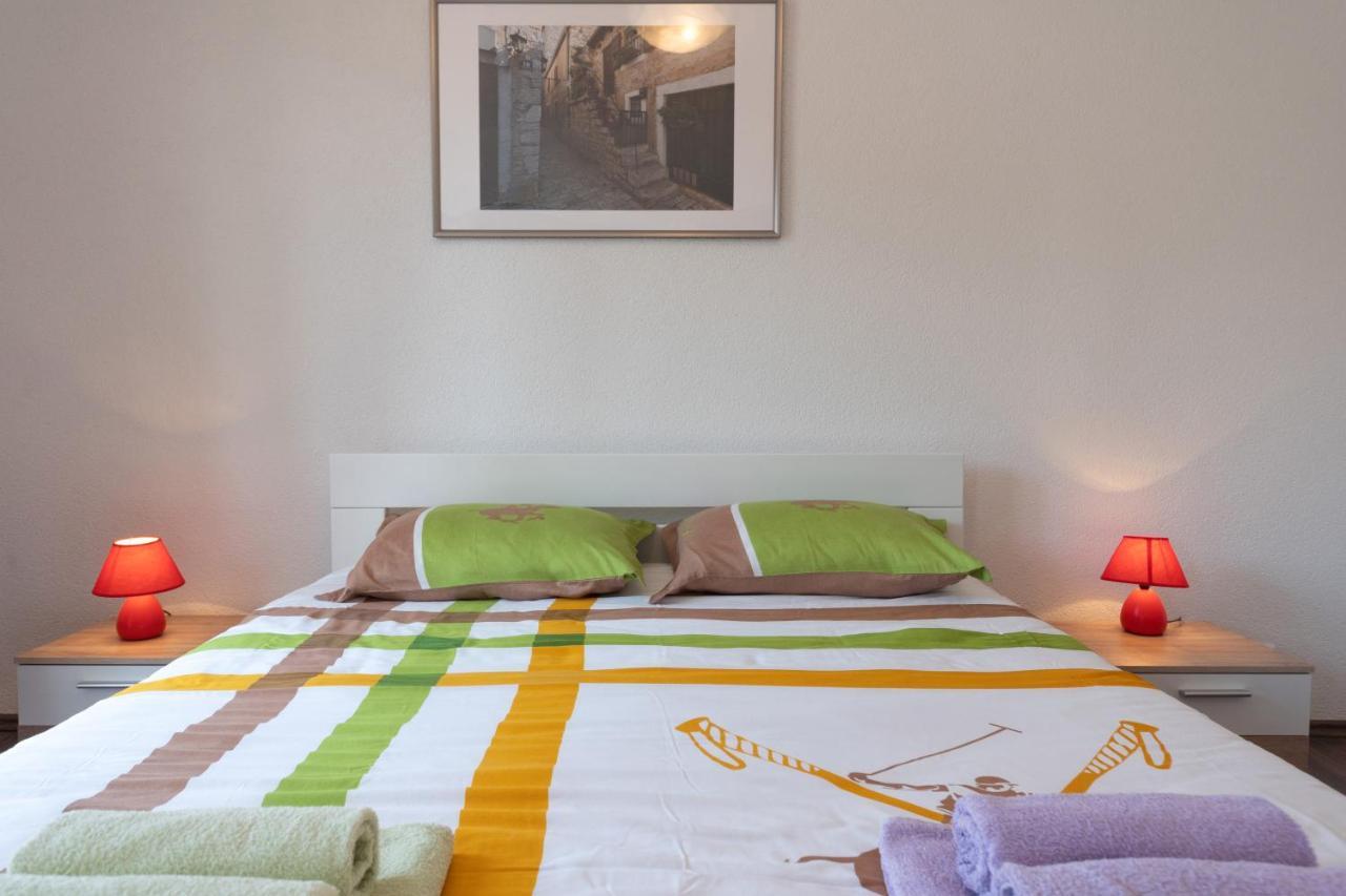 Apartments Oliva Пореч Экстерьер фото