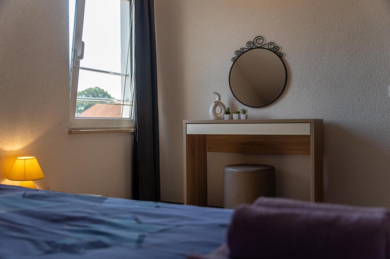 Apartments Oliva Пореч Экстерьер фото