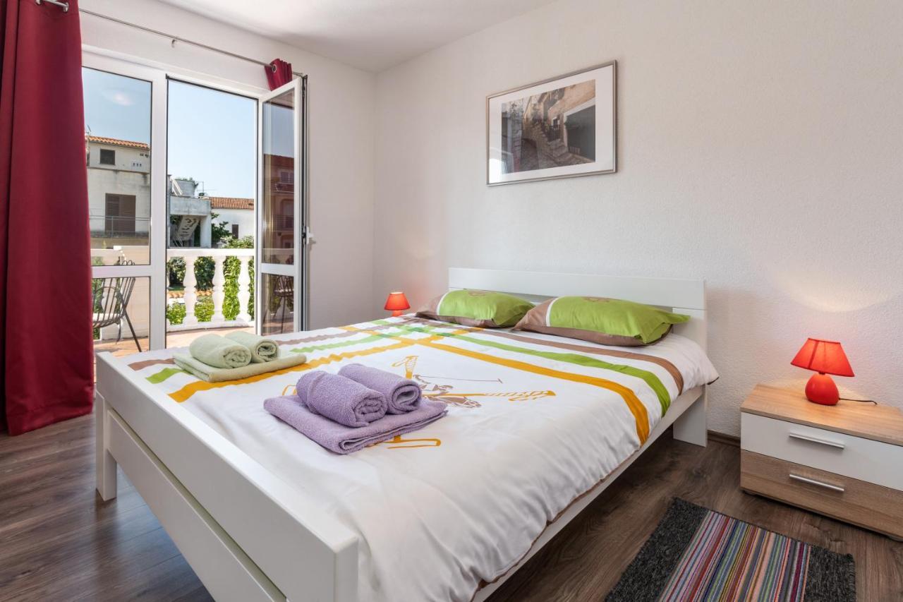 Apartments Oliva Пореч Экстерьер фото