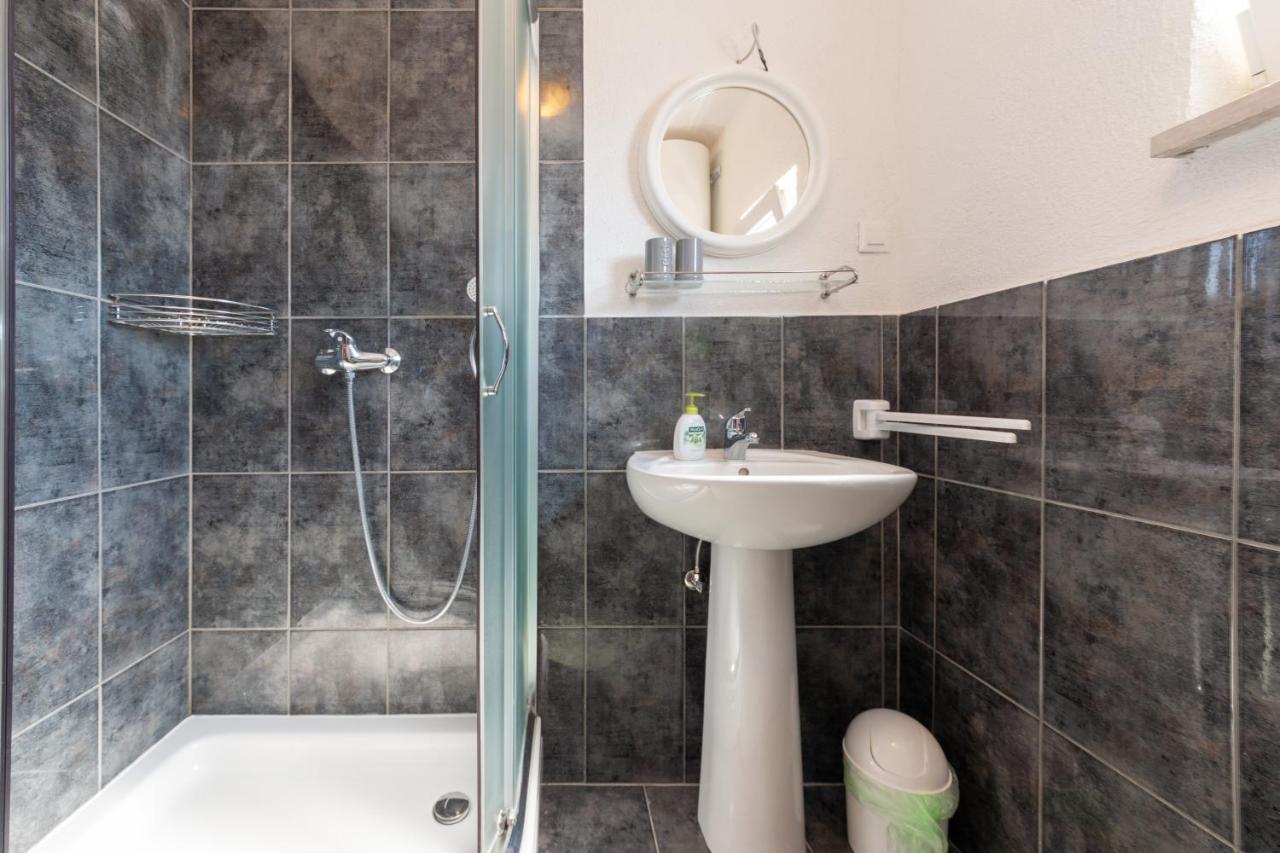 Apartments Oliva Пореч Экстерьер фото